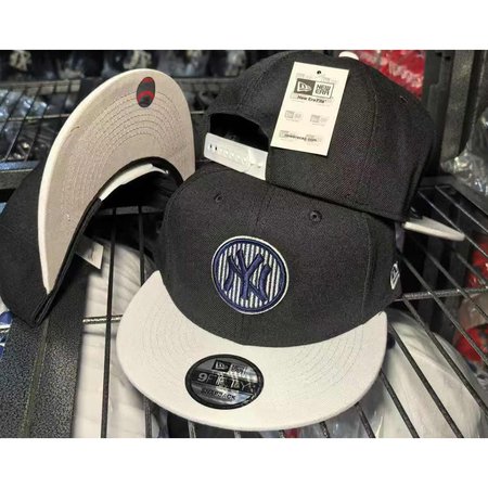 New York Yankees Snapback Hat