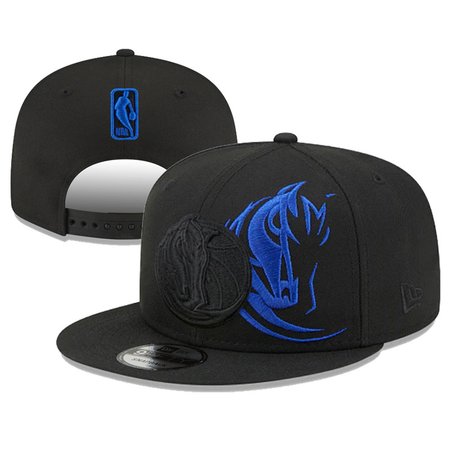 Dallas Mavericks Snapback Hat